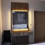 Modern In The Centre Apartment