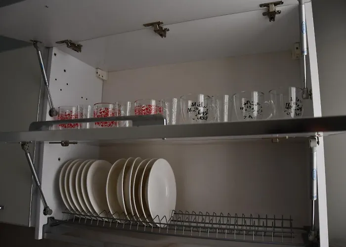 Modern In The Centre 地拉那