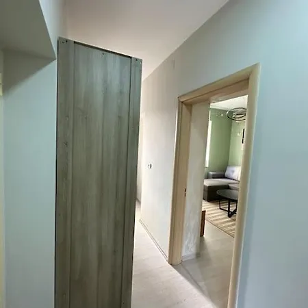 Modern In The Centre Apartament